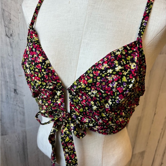 Colorful Print Crop Top - Picture 4 of 6